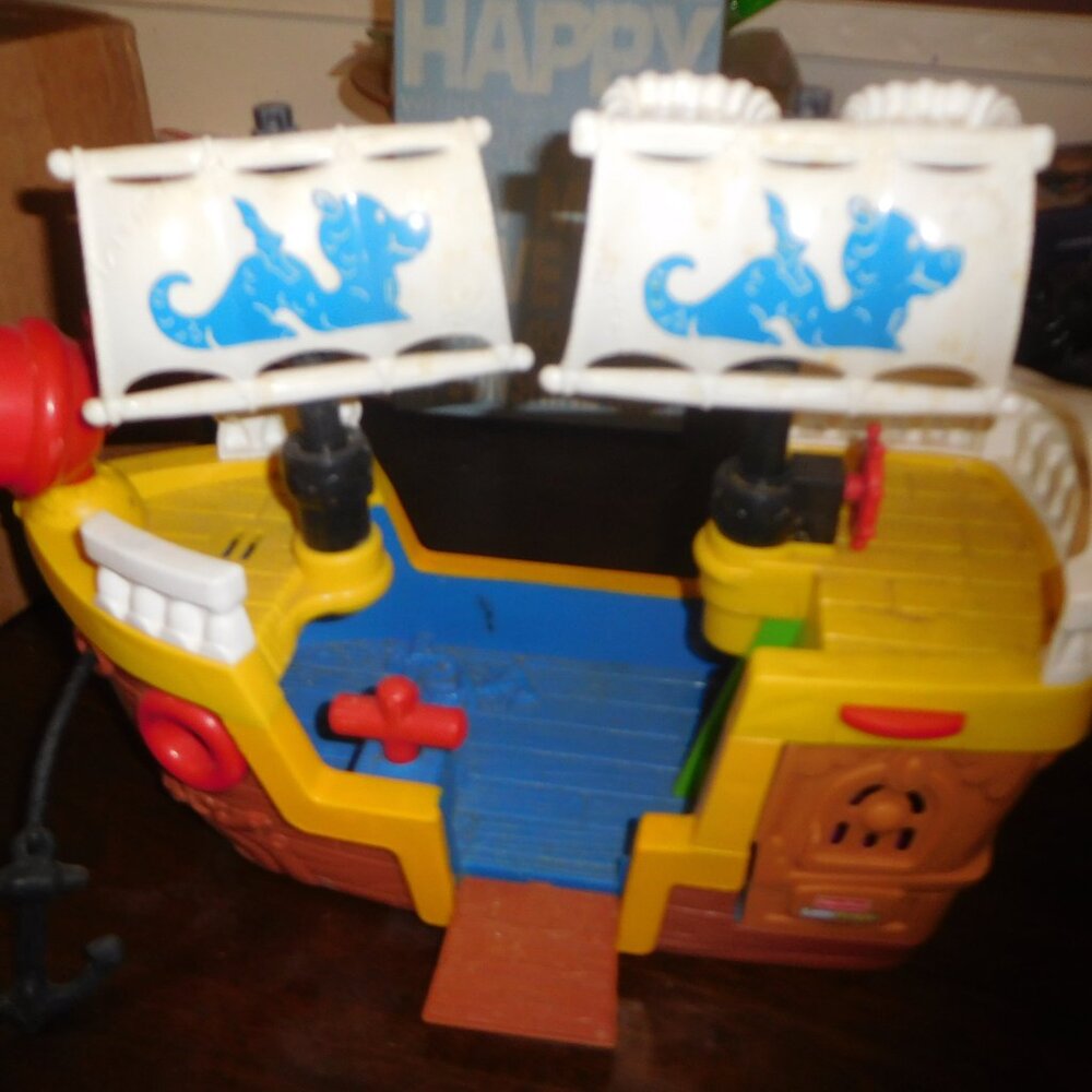 Jake & the Neverland Pirates Ship - Picture 2 of 6